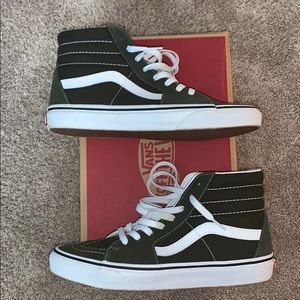 🔥Forest Green High Top Vans Sz 9🔥